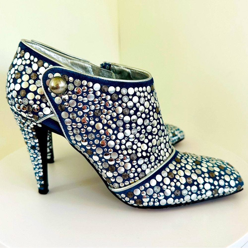 SERGIO ROSSI silver/dark turquoise beaded leather 3.5-inch heels ankle boots.